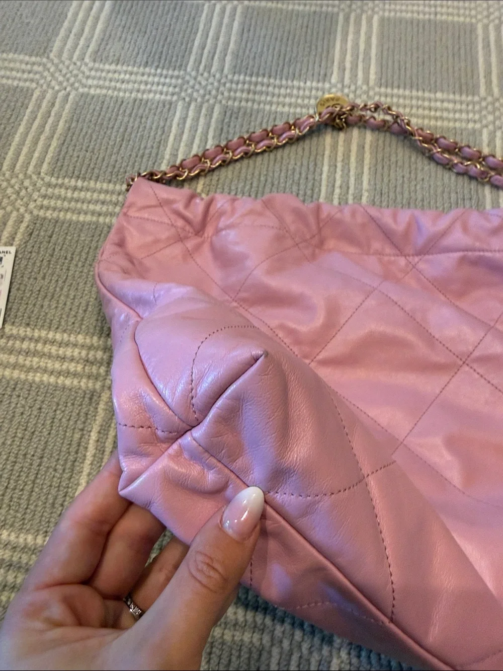 Chanel 22 Hobo Bag 22S Pink Medium